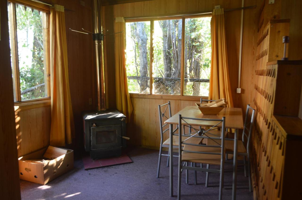 Puerto Ingeniero Ibanez Hostal Y Cabanas Vientos Del Sur מראה חיצוני תמונה