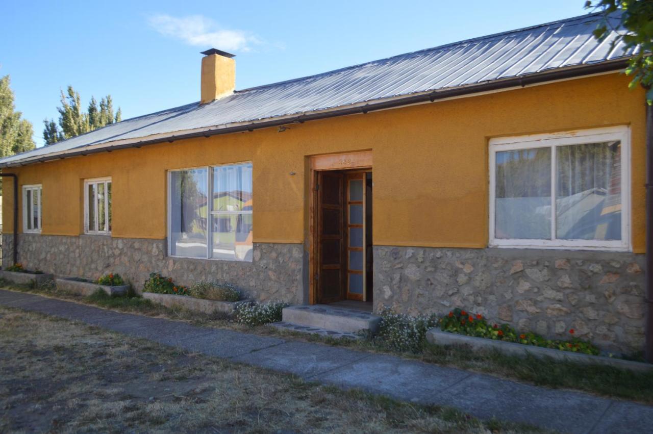 Puerto Ingeniero Ibanez Hostal Y Cabanas Vientos Del Sur מראה חיצוני תמונה